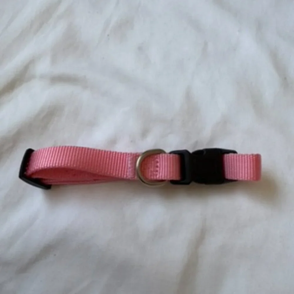 NWT Native Pup Basic Nylon Dog Collar, Adjustable for Small Dogs or Puppies Pink
